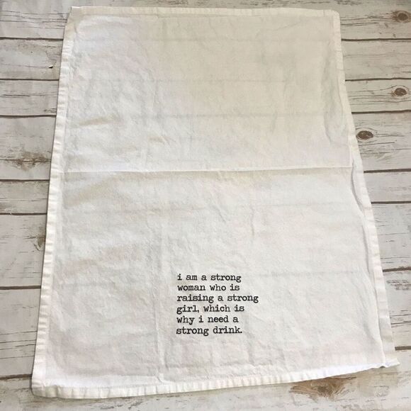 Kitchen Tea Towel‎ Strong Woman Strong Drink - Picture 2 of 5